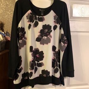 Brand New! ‘Dressy’ sweatshirt w/polyester flower panel on front & black back 🌺